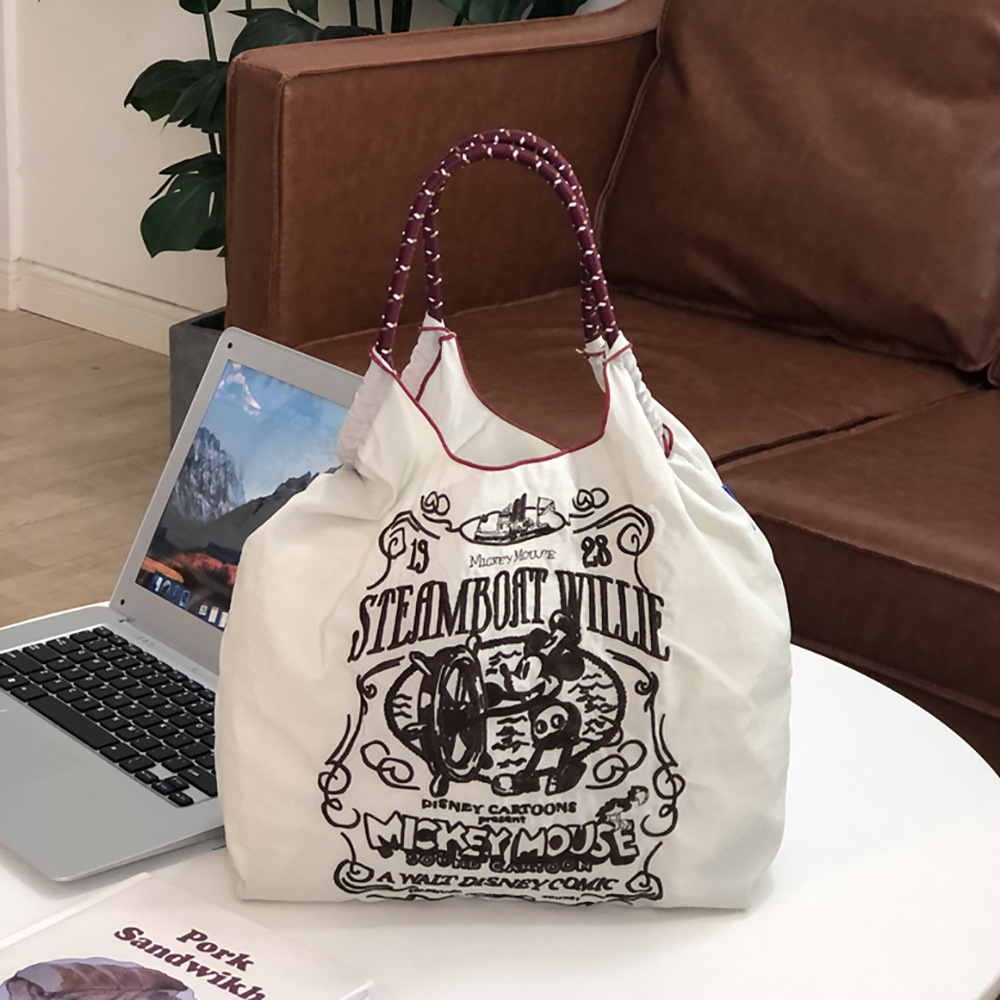 라이트 그레이·미키