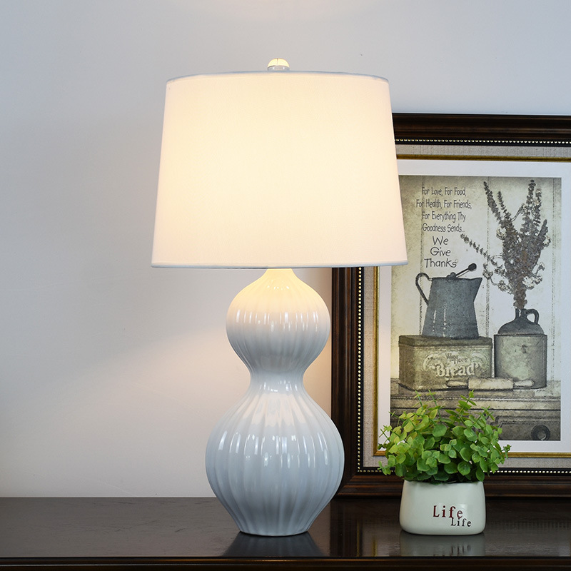 American simple ceramic living room table lamp bedroom bedside lamp study Hotel model room lamp modern style Creative