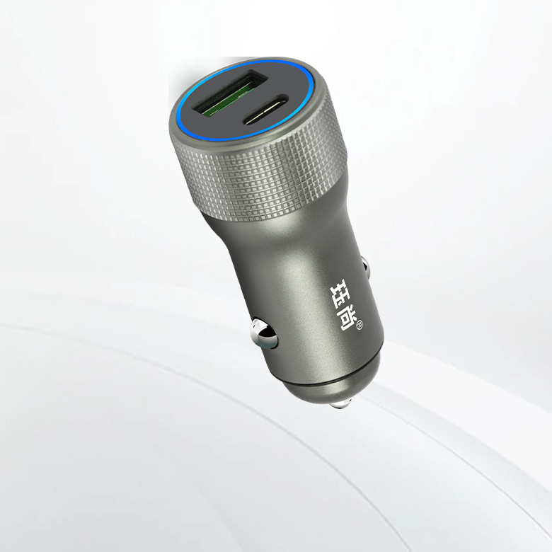 Fully compatible 200W USB TYPE-C car charger metal car charger cigarette lighter plug PD flash charge