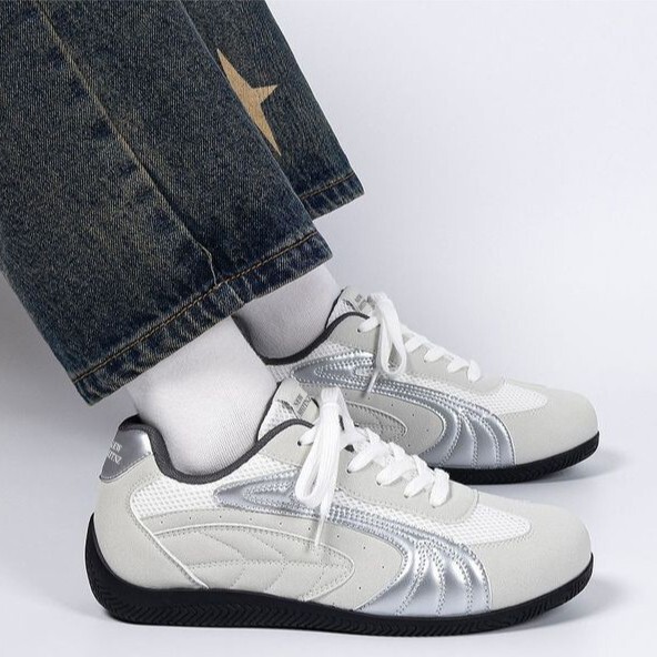 Fashionable universal GAT shoes for students
