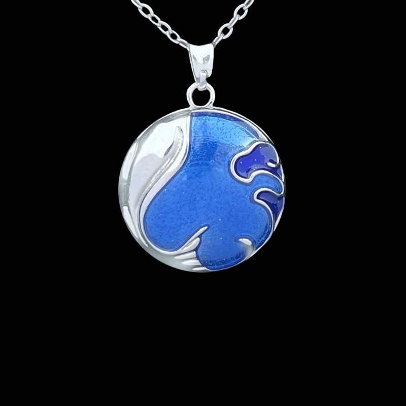XL5035 whale photo clip pendant silver