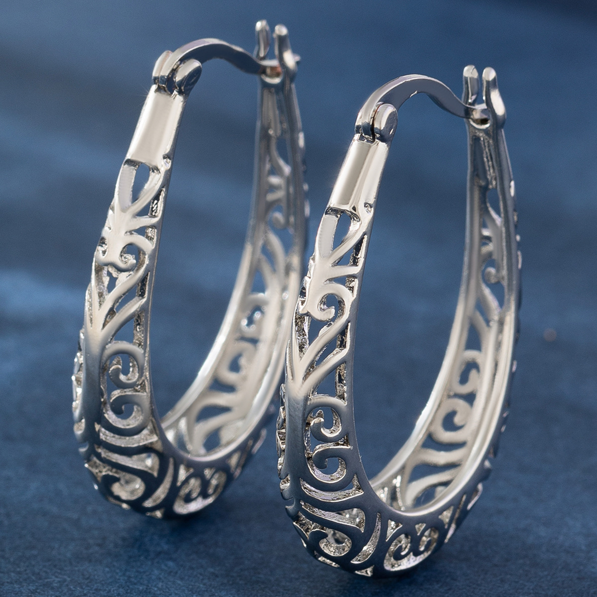 retro geometric design earrings