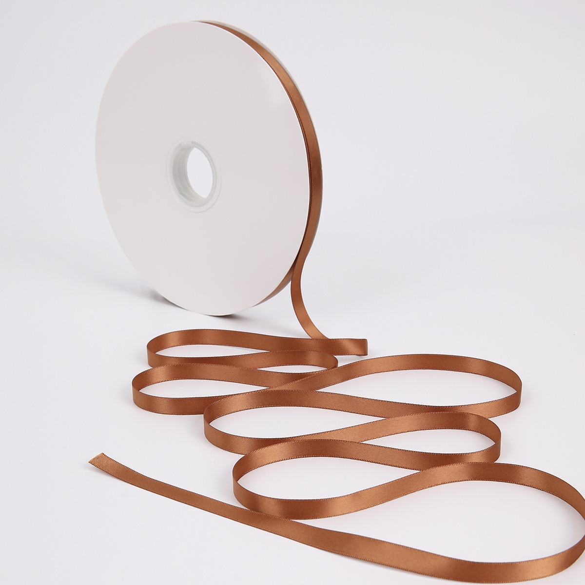 Pequeño libro rojo explosivo ramo de flores Papel de Sydney de alto rendimiento material de envoltura de flores Papel de embalaje de ramo de flores Día de San Valentín Papel de revestimiento frotado mano