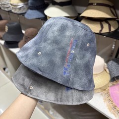日系复古做旧英文印花图案渔夫帽子女秋冬休闲百搭水桶帽炫彩盆帽