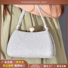 休闲女包水钻手提包斜挎单肩宴会包名媛时尚链条零钱小包铁片包
