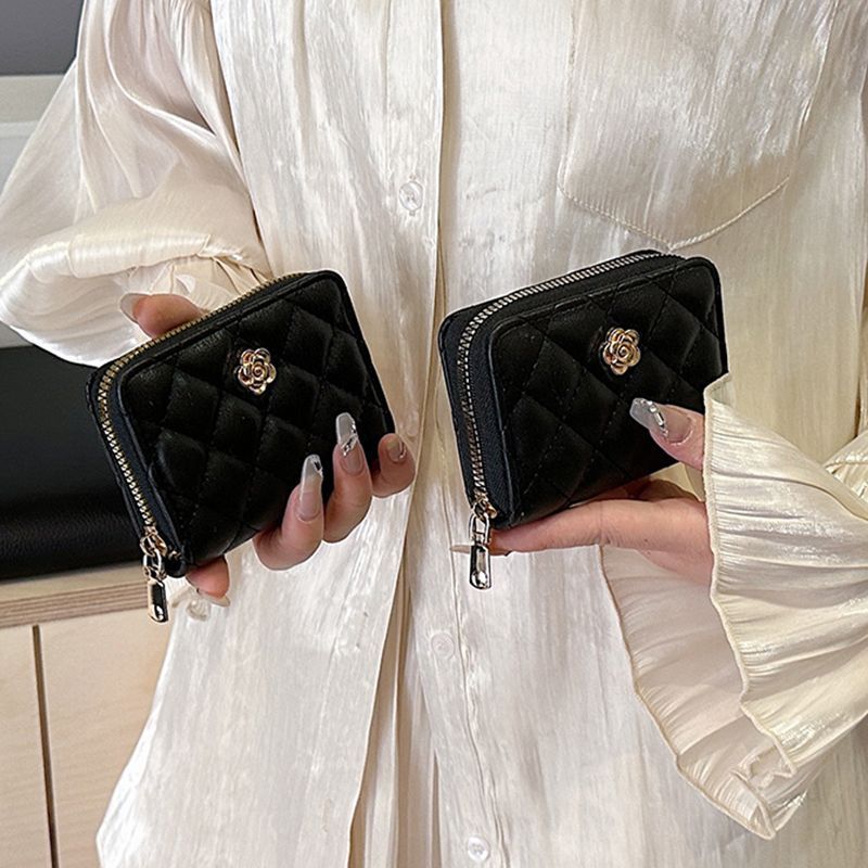 Lingerie bolsa de tarjetas para mujeres compacta y exquisita de alta calidad 2025 nuevo anti-magnetizado multi-tarjeta certificados de tarjetas bancarias bolsa de cambio