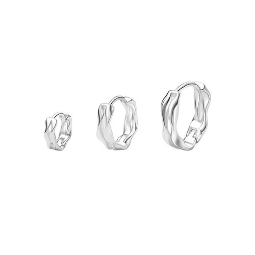Double Helix Möbius Ring Earrings for Women, Simple and Fashionable, Cool and Trendy, Wave-Shaped Round Plain Hoops