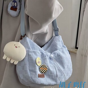 ins�L�������μ���n��WԺ�Lͨ���]����Ӱ���Ů�W�����nб���
