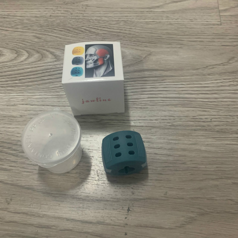 顔の顔は筋肉を噛んで運動します。|undefined