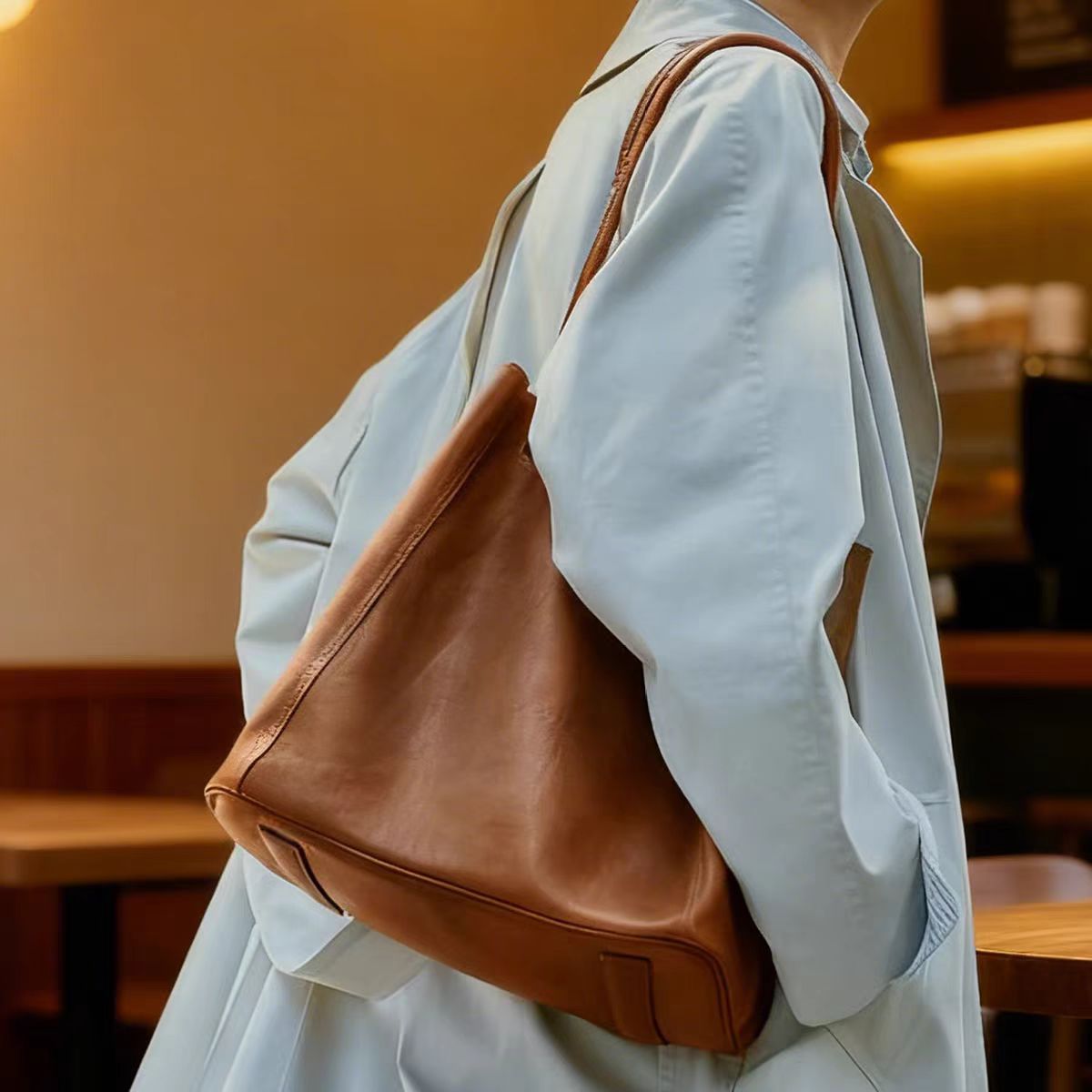 Genuine Vegetable-Tanned Leather Bucket Bag For Women - Crossbody Shoulder Bag, Large Capacity Tote, Vintage Cowhide Leather - Thumbnail 2