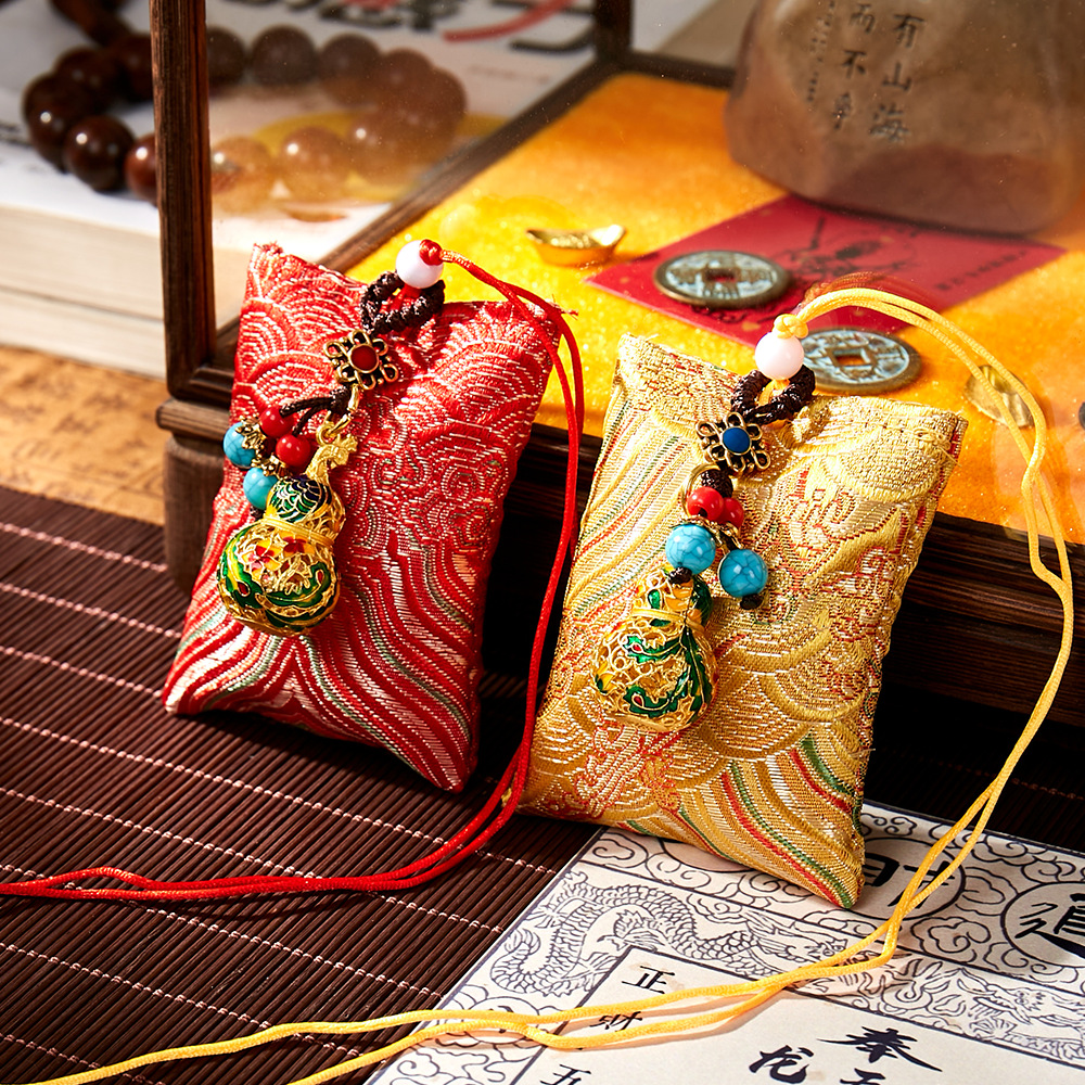 2026年佛六字真言包挂福袋錦囊