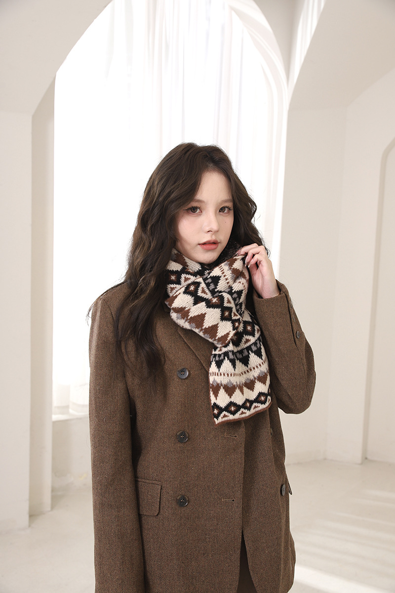 Fair-Island-Stil, Neujahrs- und Weihnachtsrot für Damen, vielseitig einsetzbar im Winter, warmer und dicker Strickschal_voghion.com