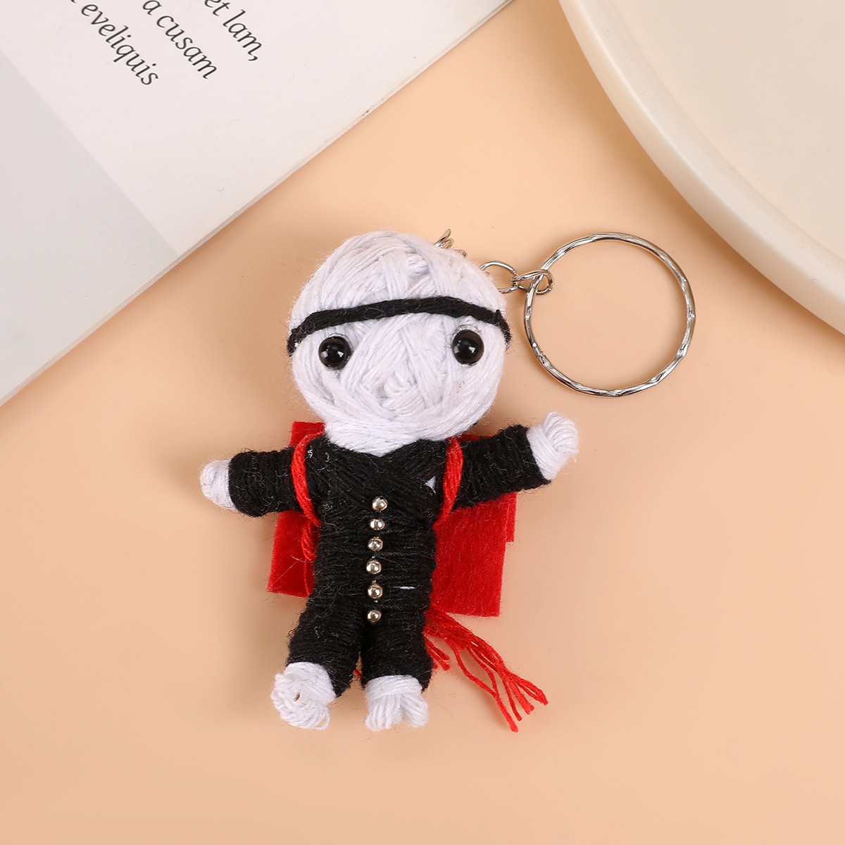 Lana hecha a mano malvada muñeca bruja muñeca decoración navideña ambiente regalo llavero Halloween