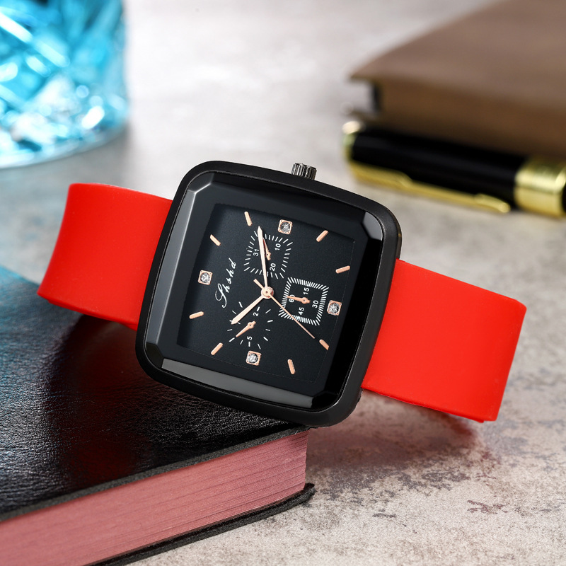 Trendy and Stylish Square-Shaped Simple Casual Large Dial Fashionable and Trendy Couple Quartz Watch