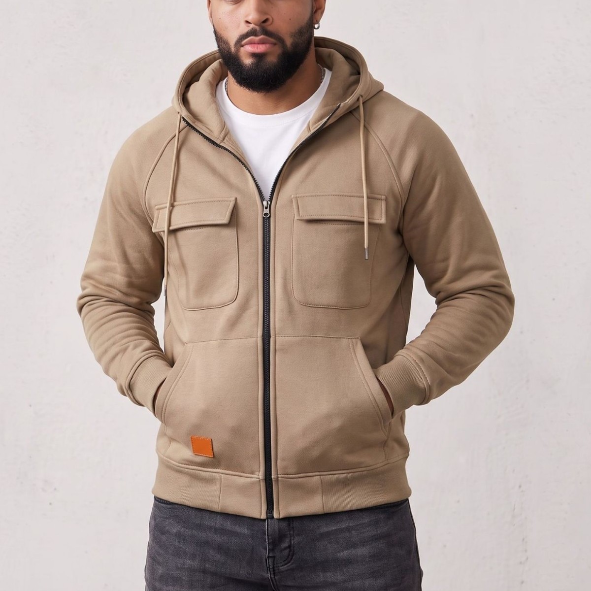 Autumn and winter American-style workwear retro hooded loose-fit fleece sweatshirt for young men, featuring multiple pockets and a zip-up design