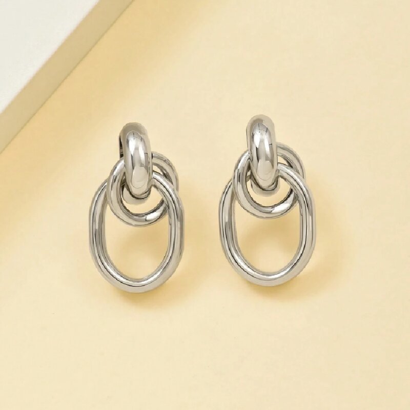 Orecchini, lusso leggero e sensazione di alta gamma, orecchini a cerchio in tubo di ferro a forma di croce, design di nicchia, stile semplice e raffinato, orecchini eleganti._voghion.com