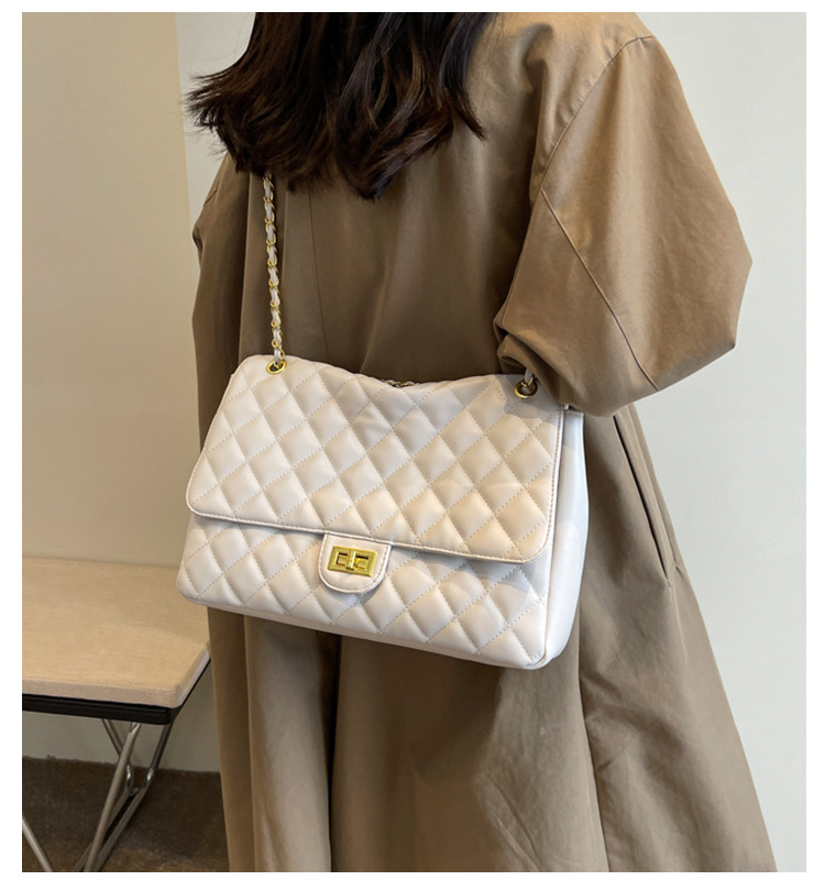 Women's Shoulder Bag Large Capacity Quilted Chain Handbag_voghion.com