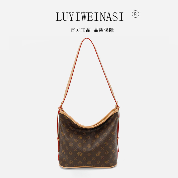2025 Autumn New Live Broadcast Popular Fashion Large Capacity Retro Casual Niche Design Shoulder Bag Crossbody Women's Bag