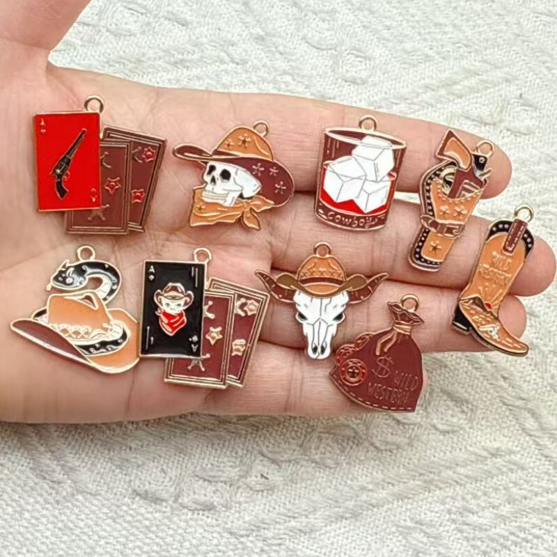 Cartoon Western Skull Cowboy Pistol Alloy Oil Drop DIY Jewelry Accessories Pendant Keychain Earring Pendant Cartoon Western Skull Cowboy Pistol Alloy Oil Drop DIY Jewelry Accessories Pendant Keychain Earring Pendant