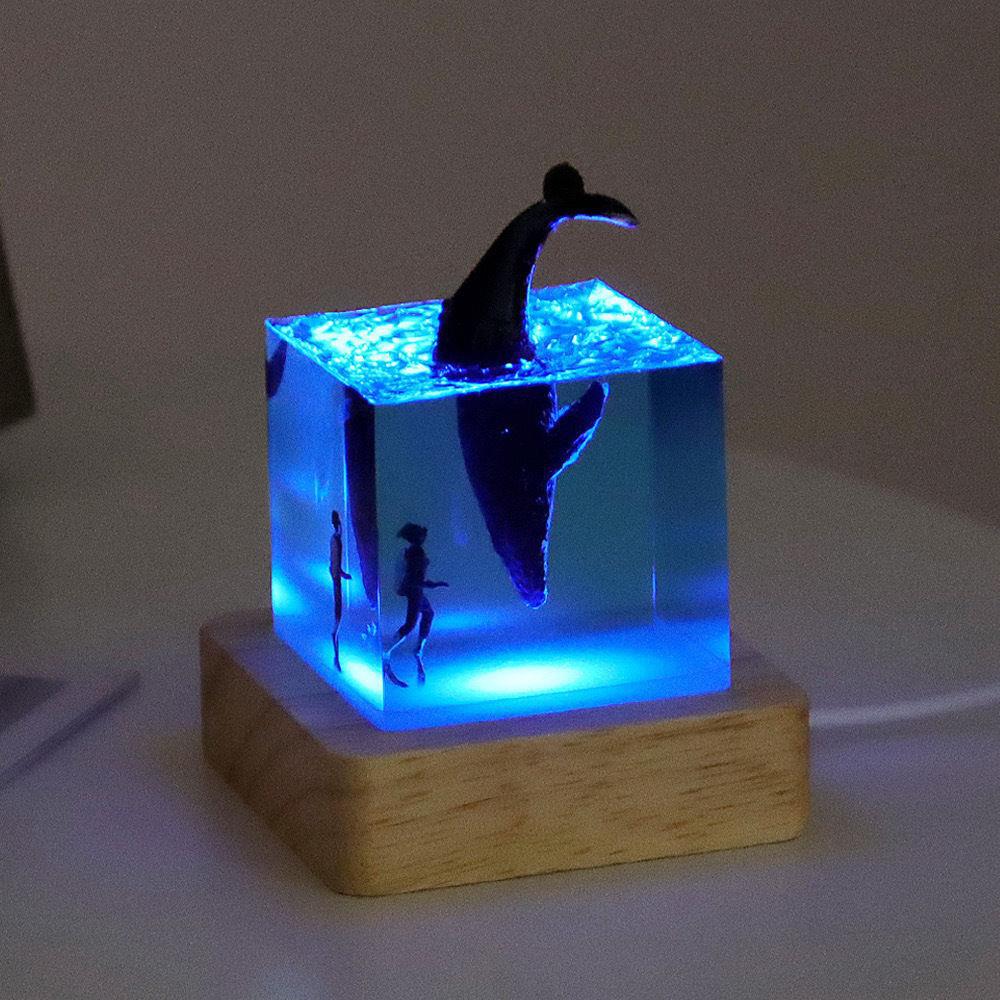 Cube whale ornament colorful lamp holder (humpback whale)