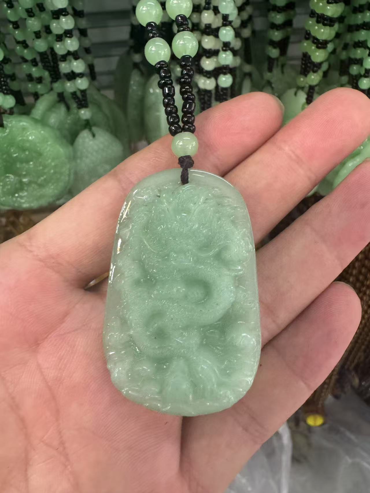 Nuevo jade sonriente ligero budismo guanyin dragón marca festival alto collar suéter cadena colgante lugar escénico joyas regalos