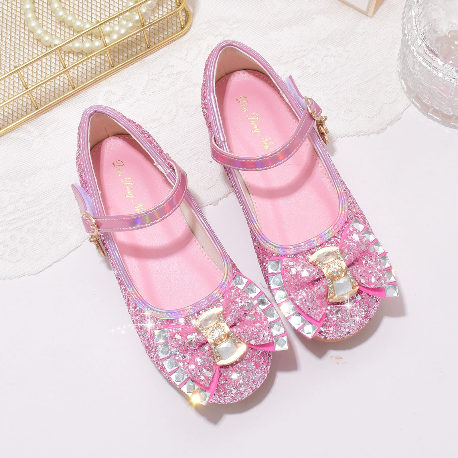 Хрустальные туфли для девочек, новая модная обувь принцессы для маленьких девочек, детская кожаная обувь с мягкой подошвой, весенне-Осенняя детская обувь в западном стиле
