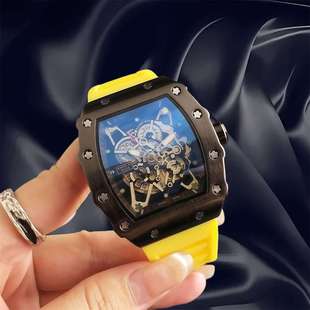 �S��ֱ�����uͨ���Q�����̄�ʯӢ��Ͱ�͕r�г�����ʿ�������P