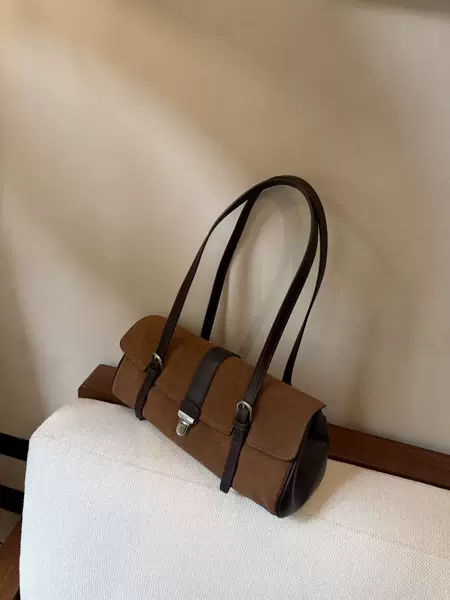 Live stream sales of new autumn and winter fashion high-quality underarm bags and shoulder commuter bags