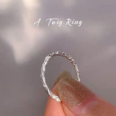 Irregular Plain Band Ring for Women, 2022 New Trendy Design&mdash;Sophisticated, Minimalist, and Chic, Perfect as a Sweet-Cool Index Finger Ring