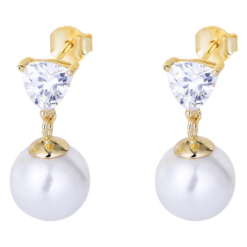 Corea del Sur Dongdaemun simple luz de lujo en forma de corazón ZIRCON pendientes temperamento femenino ins estilo plata esterlina pendientes de perlas