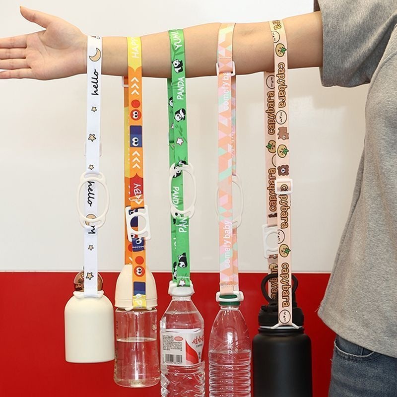 Mineral water drink bottle with insulated cup strap, can be worn crossbody, universal for baby bottles and water bottles, two-in-one water carrying strap