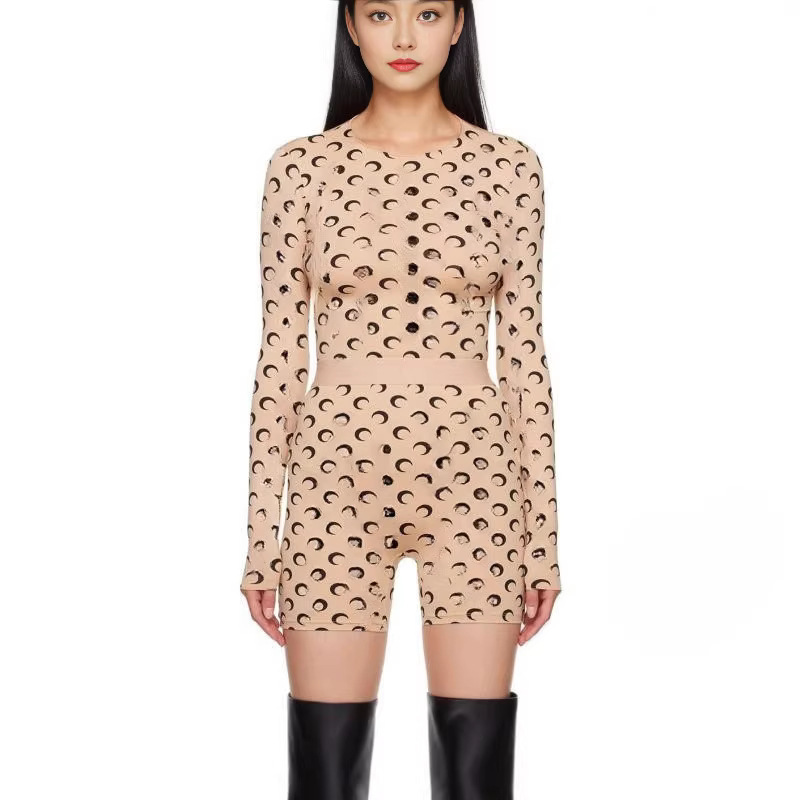 Net red star with moon crescent small Marine * * female yellow brown long sleeve T-shirt