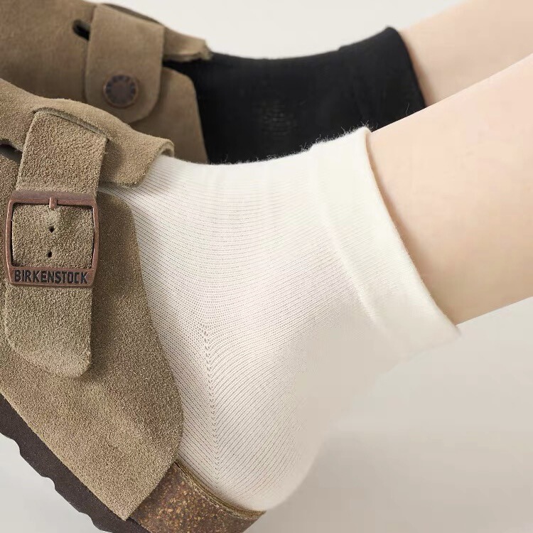 Spring and Summer White Socks for Women, Mid-Calf Slouch Socks, Seamless Anti-Pilling Pure Cotton Women's Socks, Colorful Short Socks Wholesale