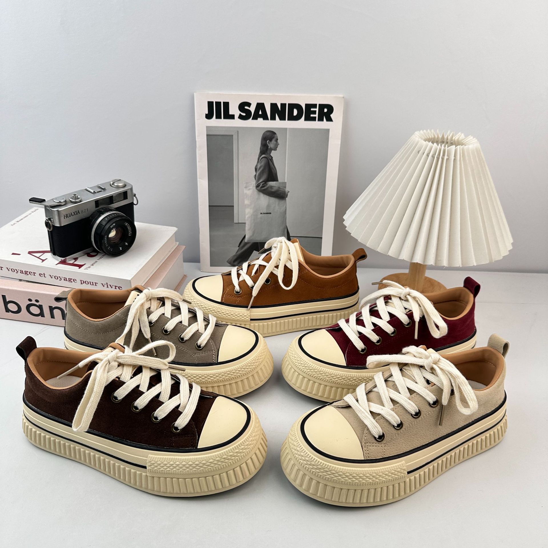 6684 zapatos de lona retro de estilo portugués de fondo grueso zapatos de mujer 2025 otoño nuevos zapatos de cabeza redonda nicho Zhong Meilade color