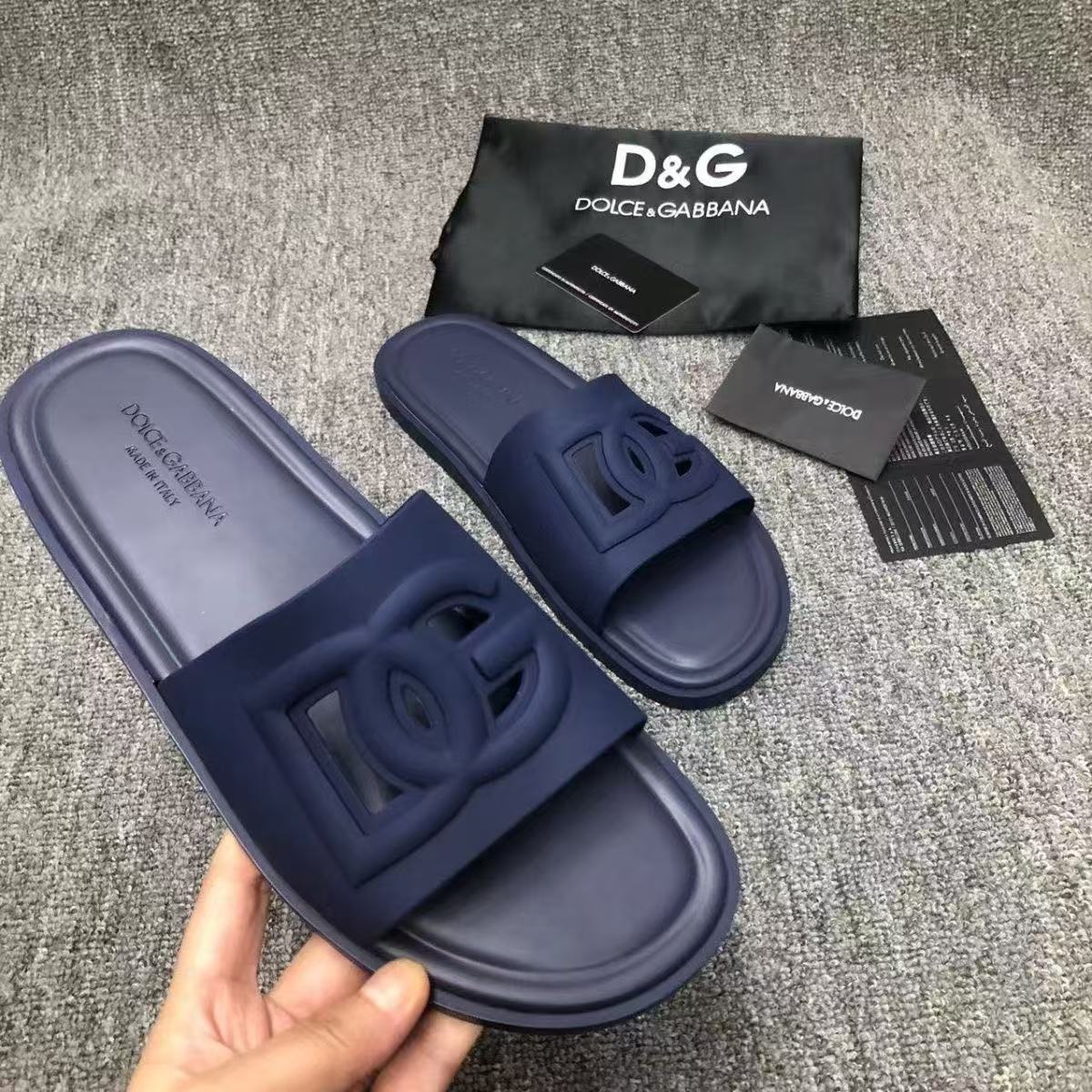 D&G letter cutout slip-on sandals for men, summer non-slip soft-soled fashionable trendy outdoor slippers