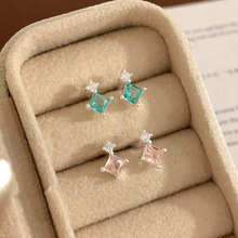 �Ҙ����y�����ʯ���Ů�B����С�ɺ��s��ᘰٴ���h����ͨ�ڶ��