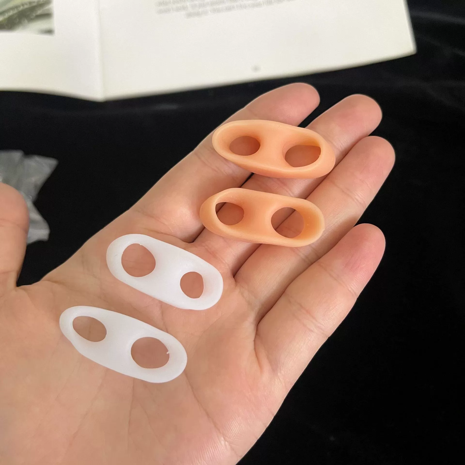 Малый восьмерчатый большой палец выворачивает ортодонт силиконовый разделенный палец с двойным кольцом