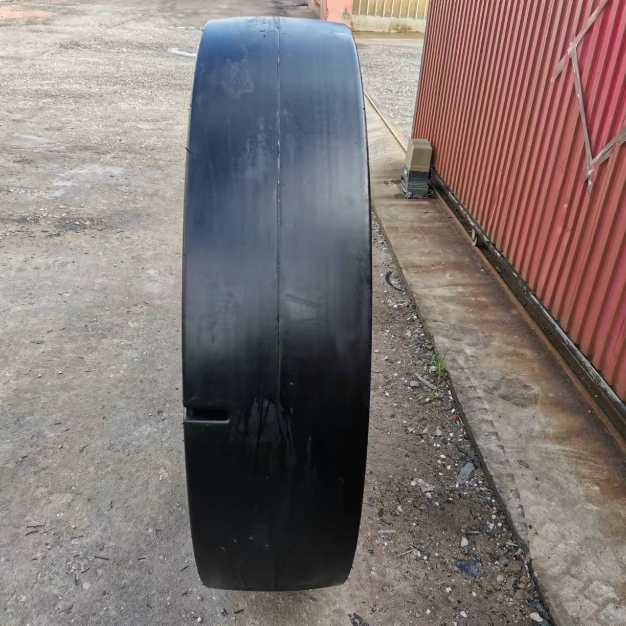 厂家直供14.00-24矿井光面轮胎 铲运机轮胎 现货批发零售