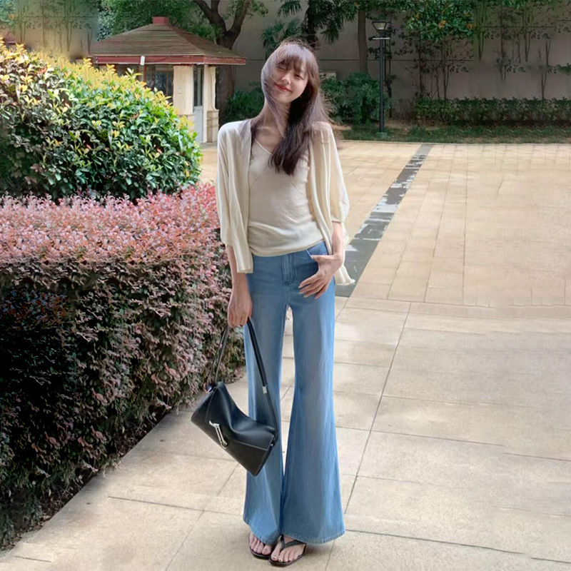 Light-Colored, Non-Tight-Fitting, Slightly Flared Jeans for Women, 2026 Spring New Style, Slimming for Tall Women, Loose Straight Wide-Leg Pants Light-Colored, Non-Tight-Fitting, Slightly Flared Jeans for Women, 2026 Spring New Style, Slimming for Tall Women, Loose Straight Wide-Leg Pants