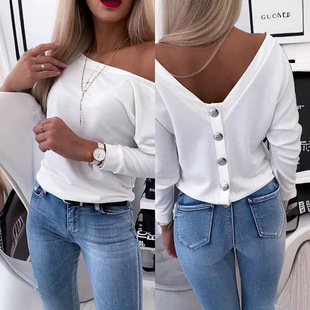 2024�S��ֱ�l�F؛��R�d�ļ�Ů��ɫ¶�����ٿ��b����e�L������