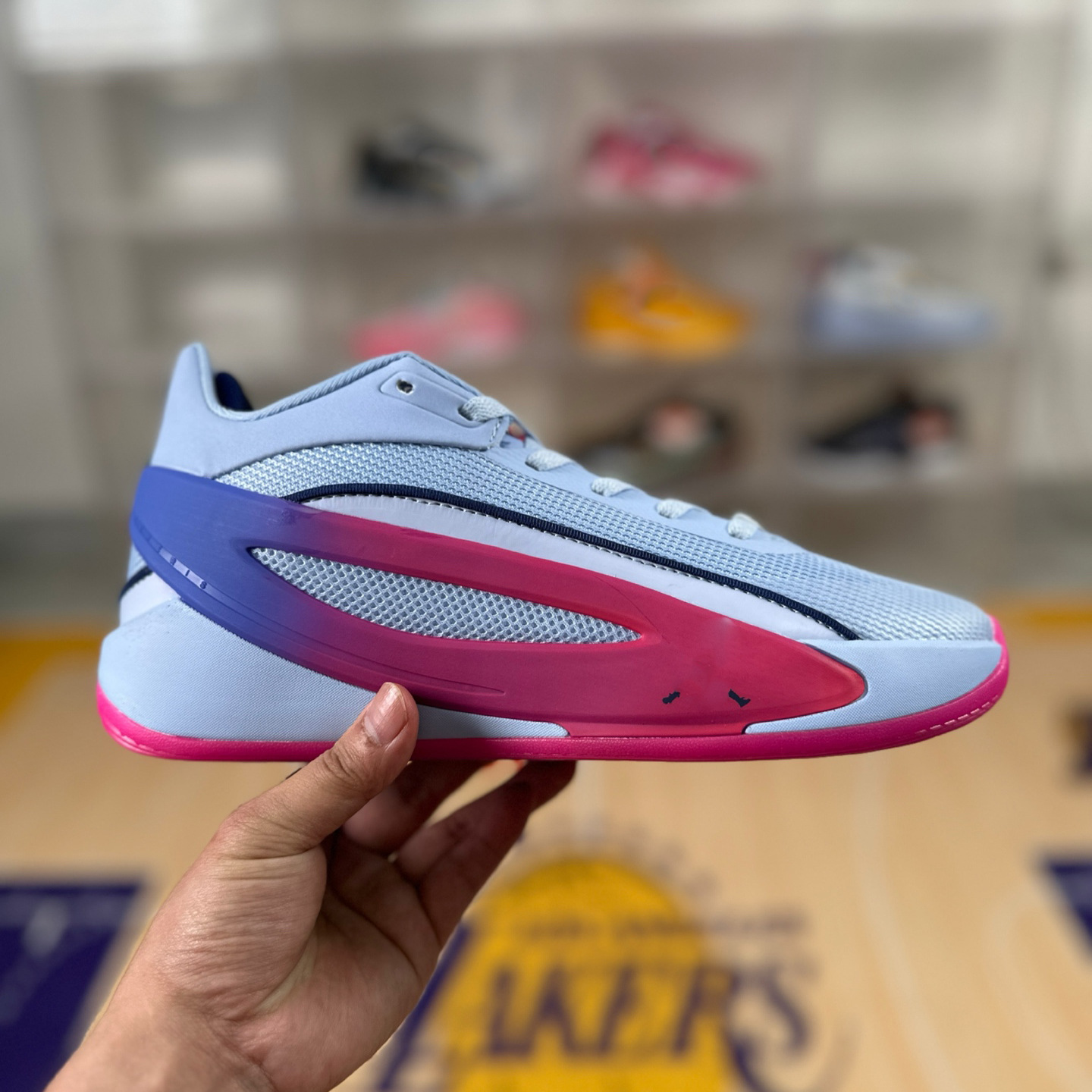 Zapatillas de Baloncesto Bajas para Hombre Luka 5, Tela de Malla y Caucho, Transpirable y Antideslizante, para Baloncesto