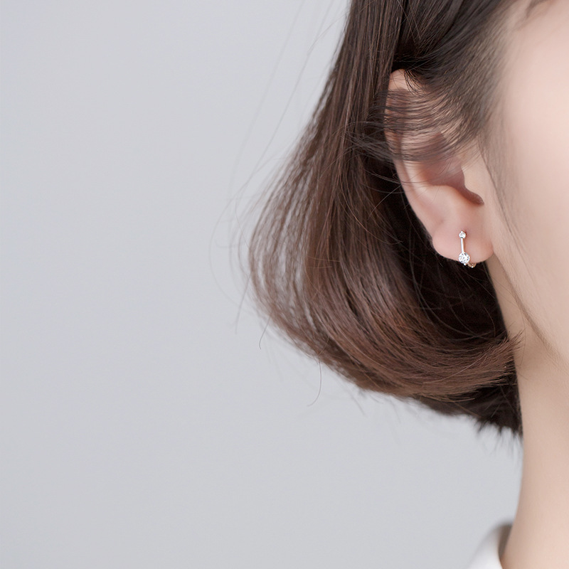 Eloch s925 plata simple delicado micro-elegante damas pendientes de diamante coreano pequeño perno de orejas G4936