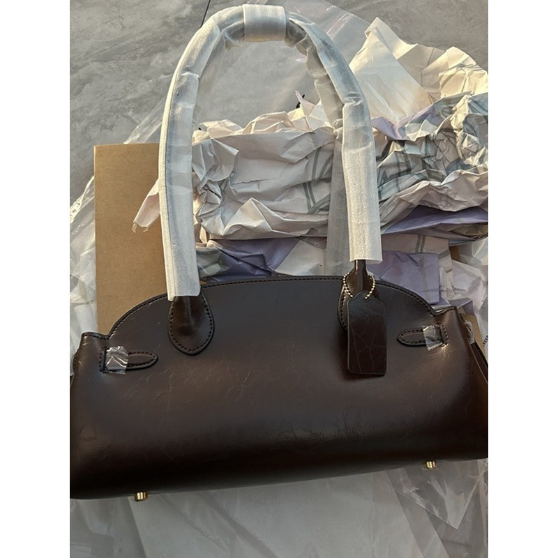 Qadın çiynində çanta, retro boulinq və tote modeli