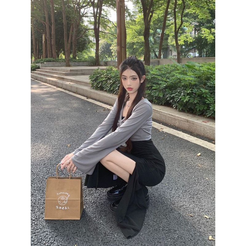 스파이스 걸스 스플릿 넥 슬링 원피스 여성의 2023 년 새 가을 순수 섹시한 슬림 슬림 쉬스 스커트