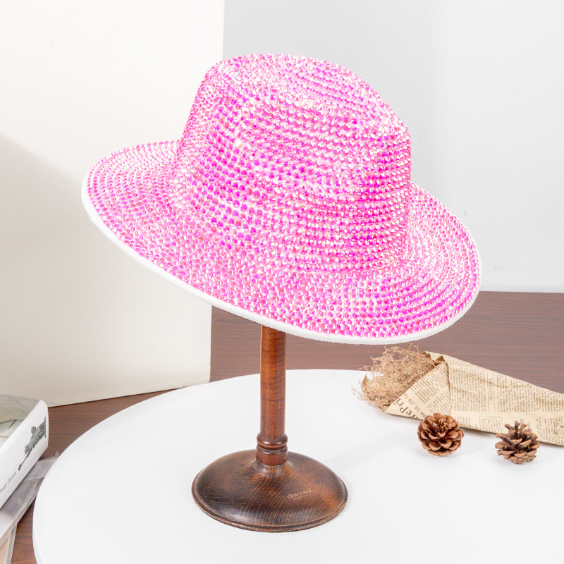 2025 Linglang otoño y invierno nuevo sombrero de escenario moda gorro de jazz de diamante británico retró gorro de diamante rojo