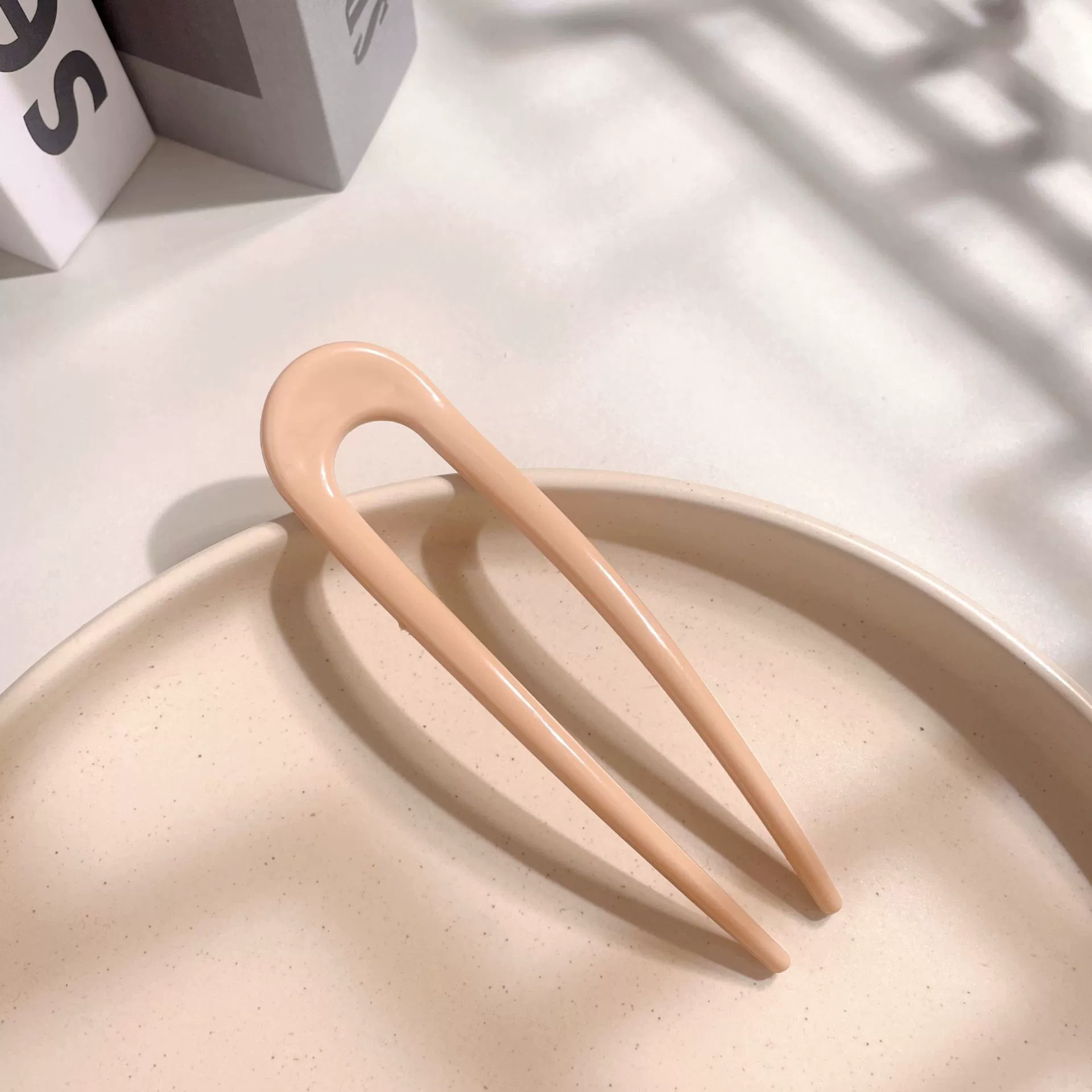 Резьба Hairpin U-образная модная шпилька для волос, простой элегантный летний дизайн, универсальная защепка
