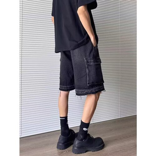 Vintage American workwear denim shorts for men, summer vibe, trendy brand, functional style, loose fit, niche raw edge, five-inch mid-calf pants