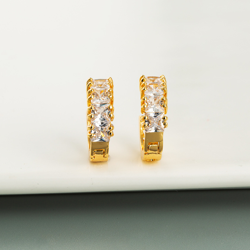 Papillon Mode Le Cuivre Pierres Précieuses Artificielles Des Boucles D'Oreilles display picture 5