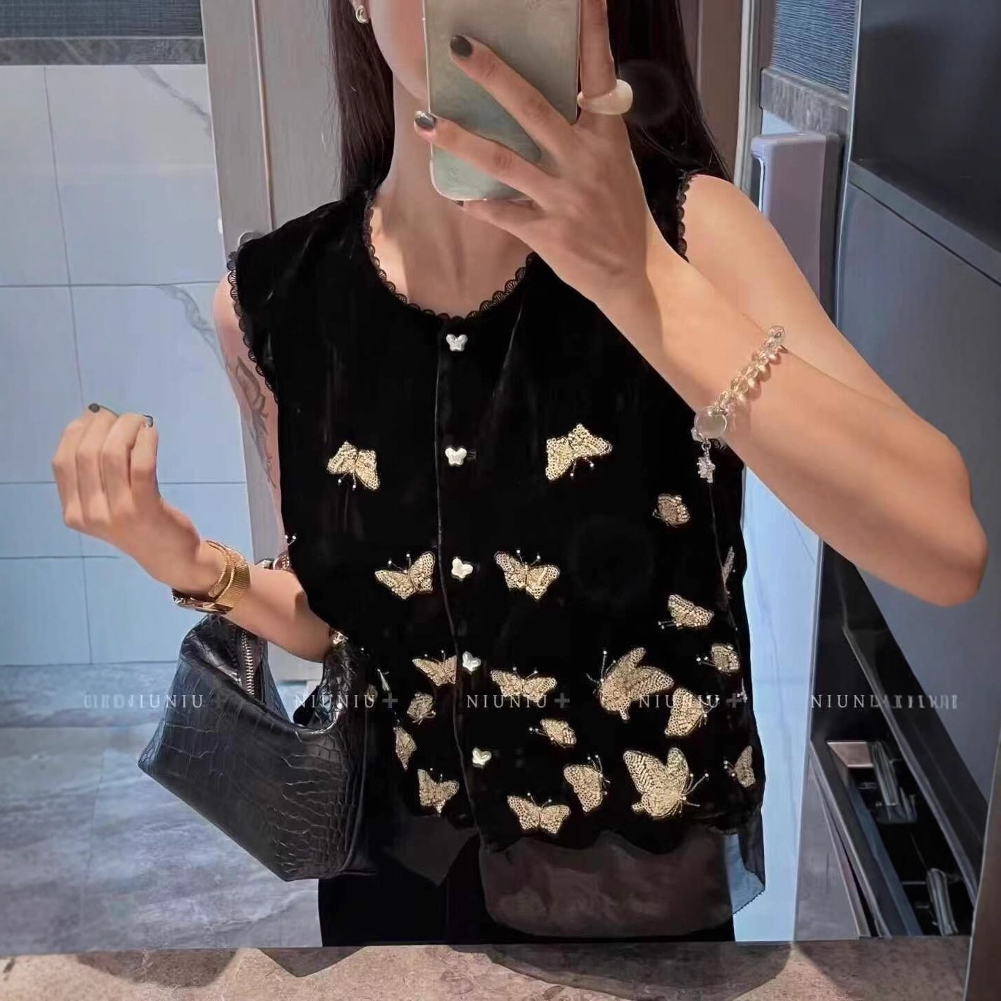 2025早秋新品时髦洋气重工绣亮片蝴蝶真丝丝绒拼欧根纱马甲上衣女