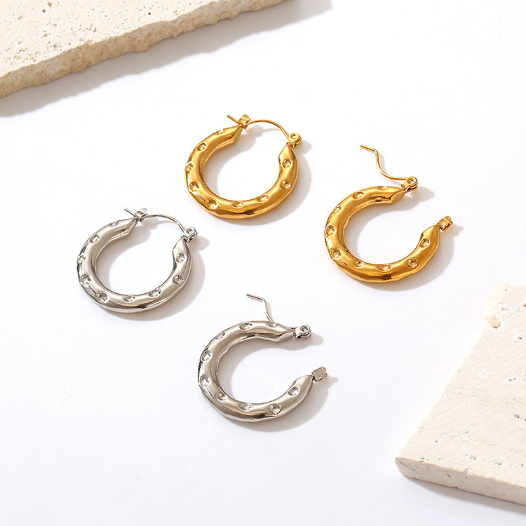 Pendientes de punto redondo transfronterizo europeo y americano de alto grado de las mujeres geométricas de moda versátil de 18K pendientes de acero inoxidable